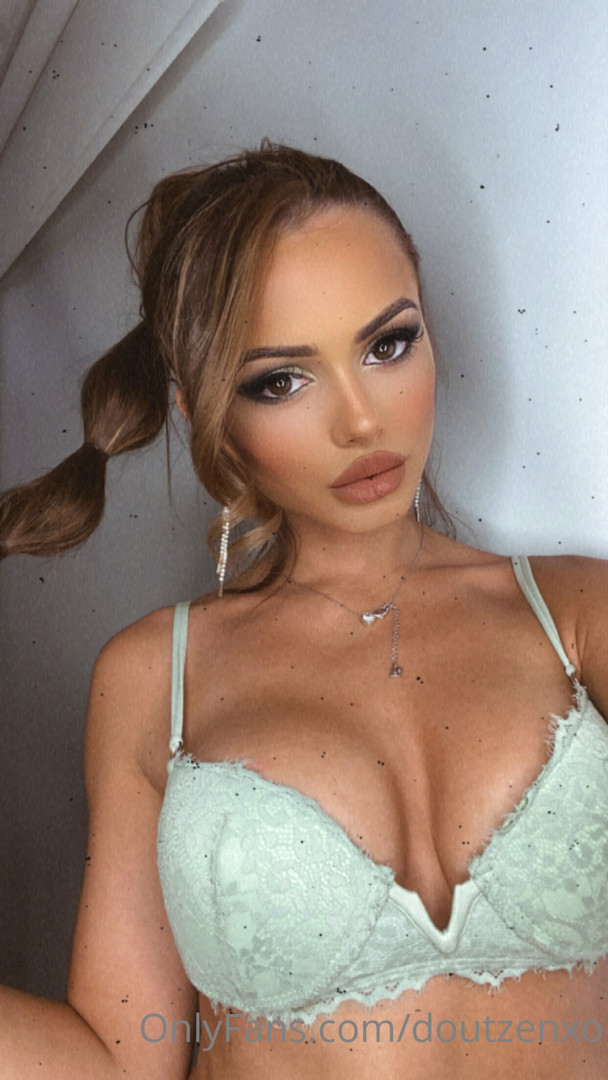 Photo by doutzenxo published on July 13,2023 23:56:28 - BestThots