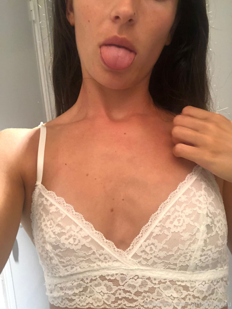 Photo by ariadnagrau published on November 24,2023 00:42:35 - BestThots