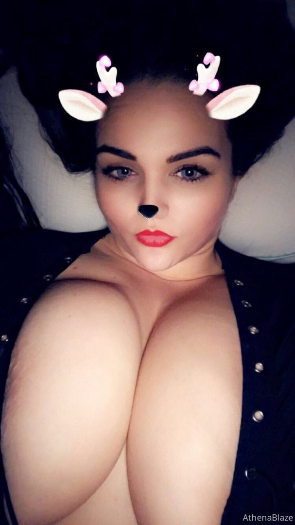 Photo by athenablaze published on November 24,2023 06:12:03 - BestThots