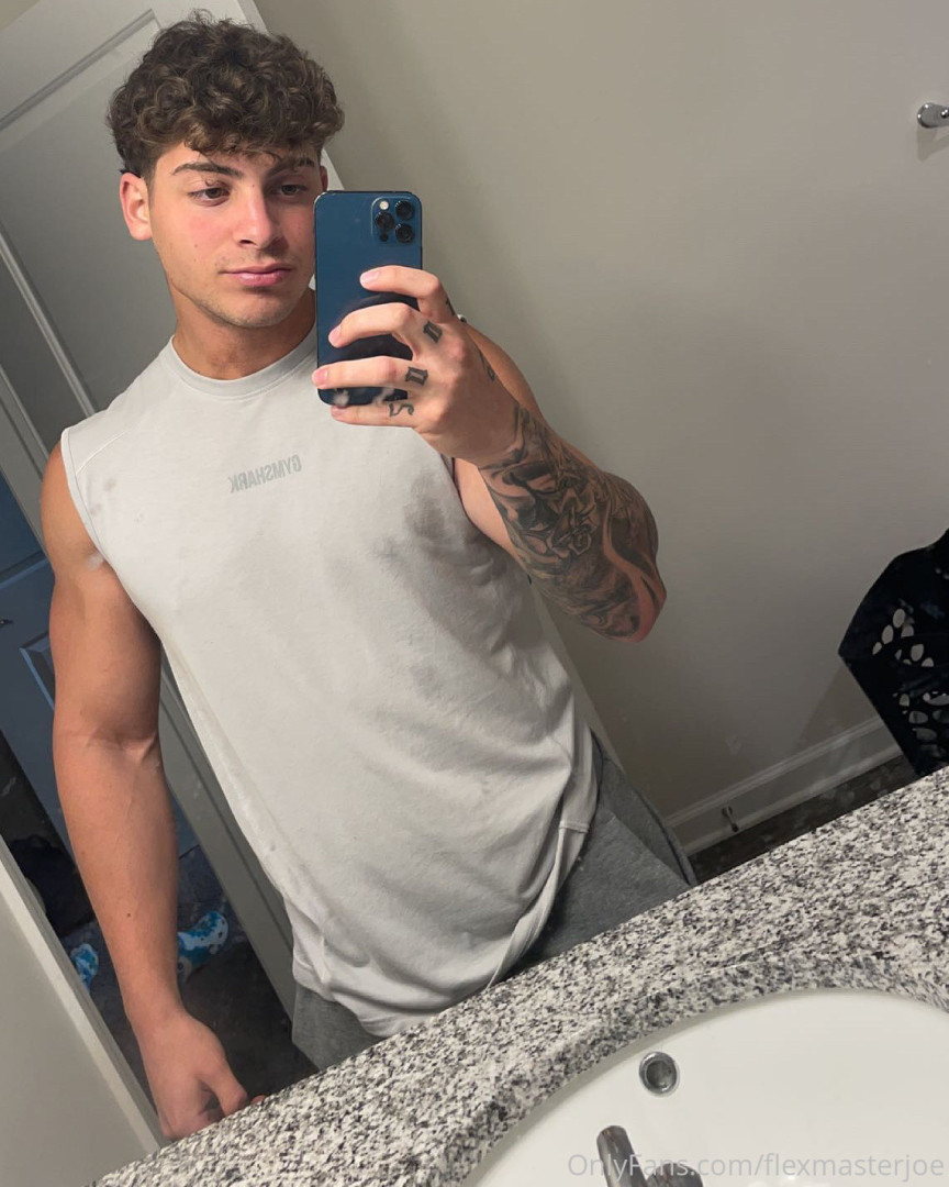 Photo by flexmasterjoe published on January 13,2024 12:01:01 - BestThots