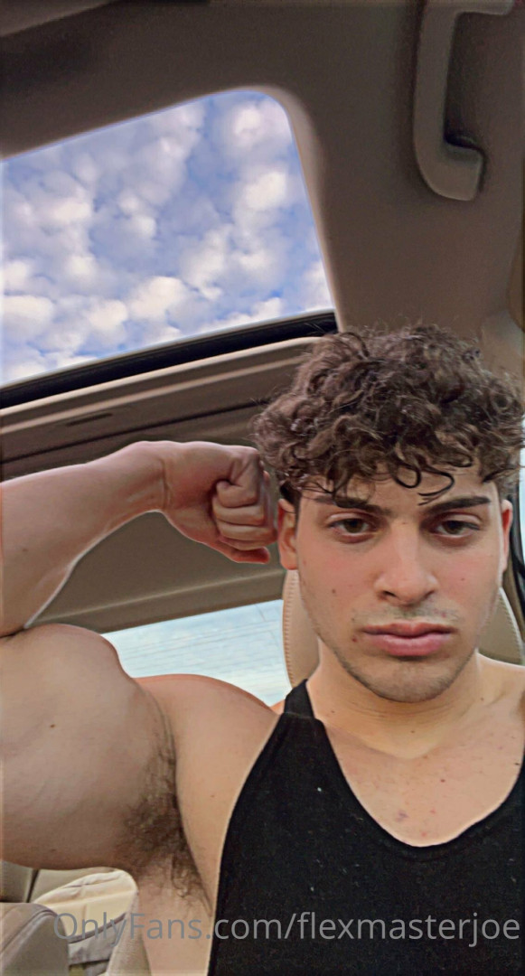 Photo by flexmasterjoe published on January 13,2024 12:01:12 - BestThots