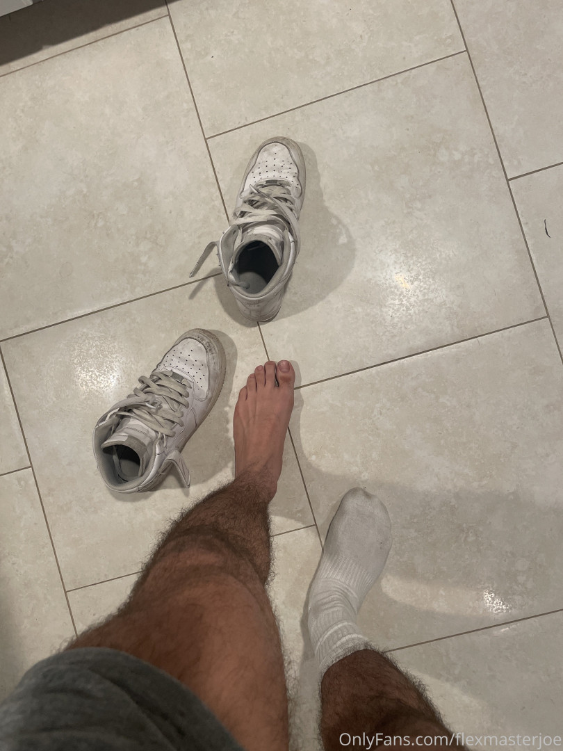 Photo by flexmasterjoe published on January 13,2024 12:01:13 - BestThots