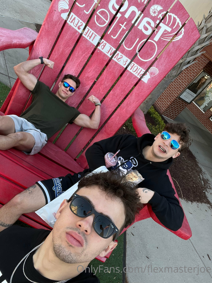 Photo by flexmasterjoe published on January 13,2024 12:01:28 - BestThots