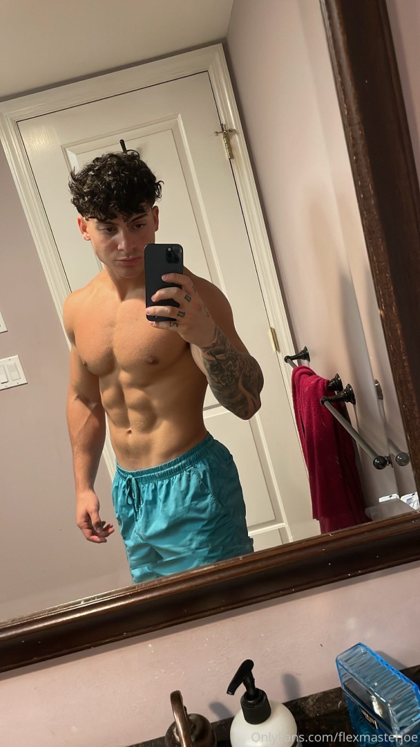 Photo by flexmasterjoe published on January 13,2024 12:01:40 - BestThots