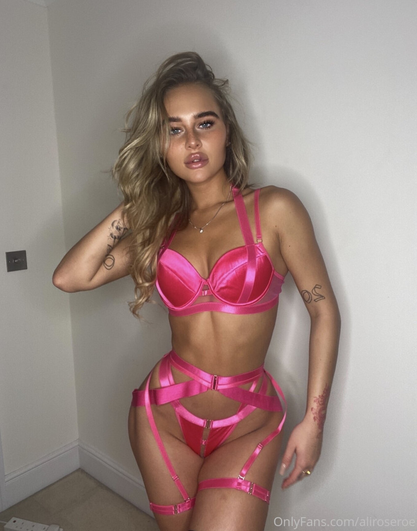 Photo by aliroseroe published on November 20,2023 20:56:51 - BestThots