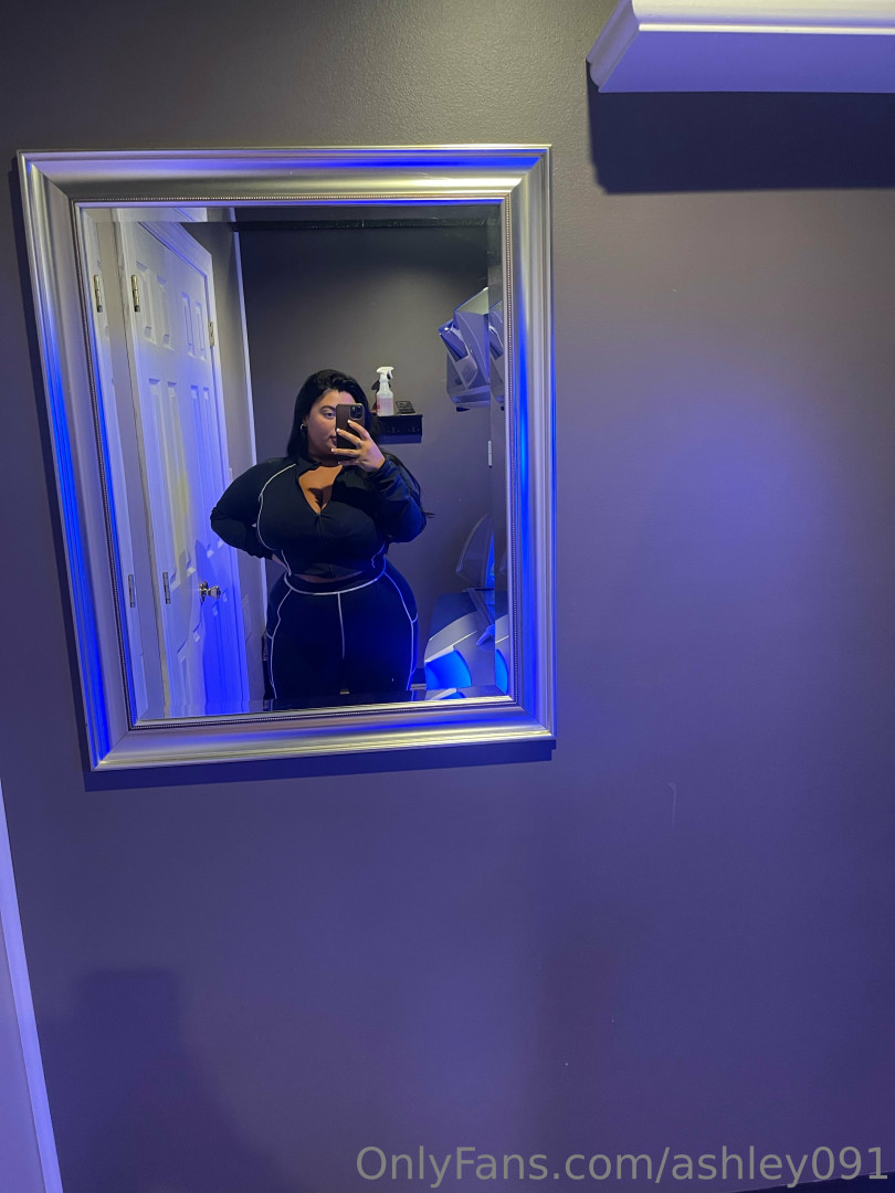 Photo by ashbovaxo published on May 30,2023 22:53:57 - BestThots