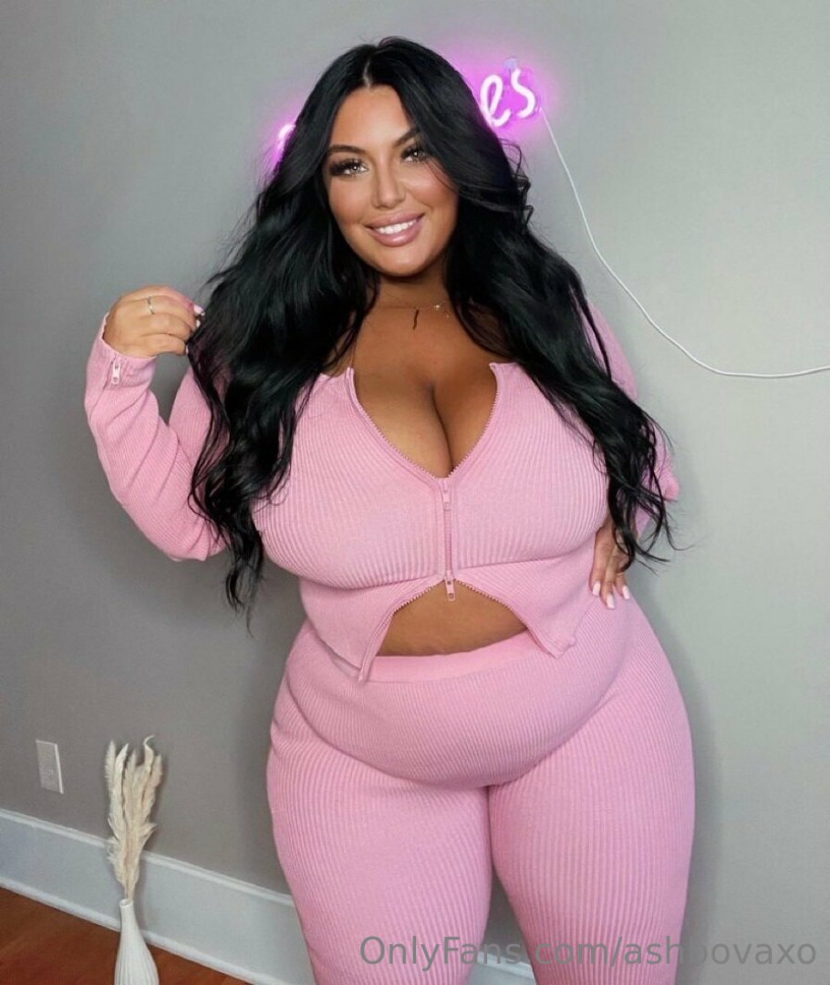 Photo by ashbovaxo published on May 30,2023 22:54:14 - BestThots