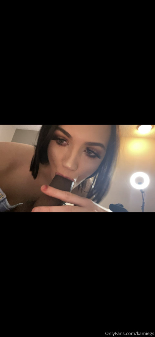 Photo by miamolotovxxx published on October 14,2023 07:30:02 - BestThots