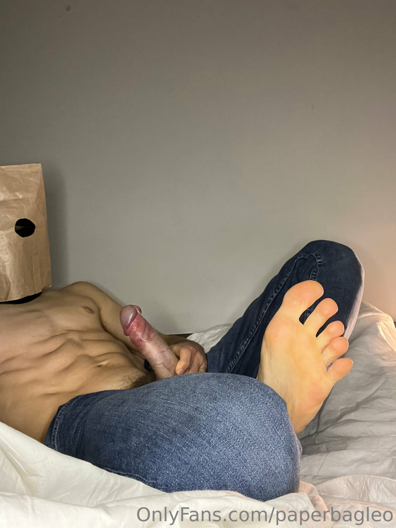 Photo by paperbagleo published on July 28,2023 20:00:54 - BestThots