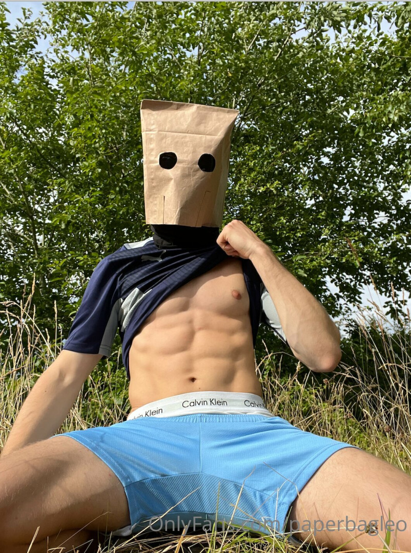 Photo by paperbagleo published on July 28,2023 20:01:05 - BestThots