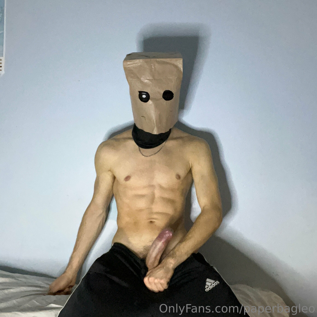 Photo by paperbagleo published on July 28,2023 20:02:17 - BestThots