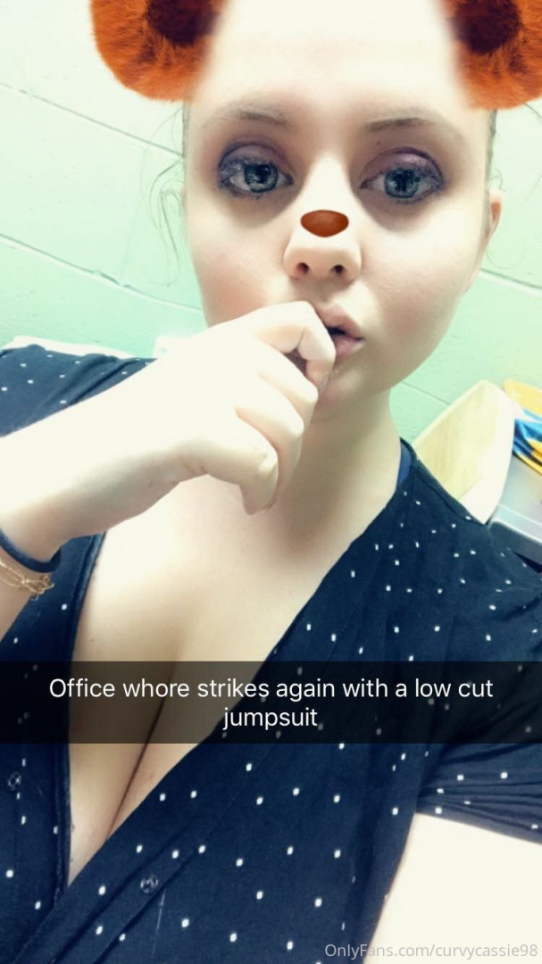 Photo by curvycassie98 published on May 28,2023 17:11:52 - BestThots