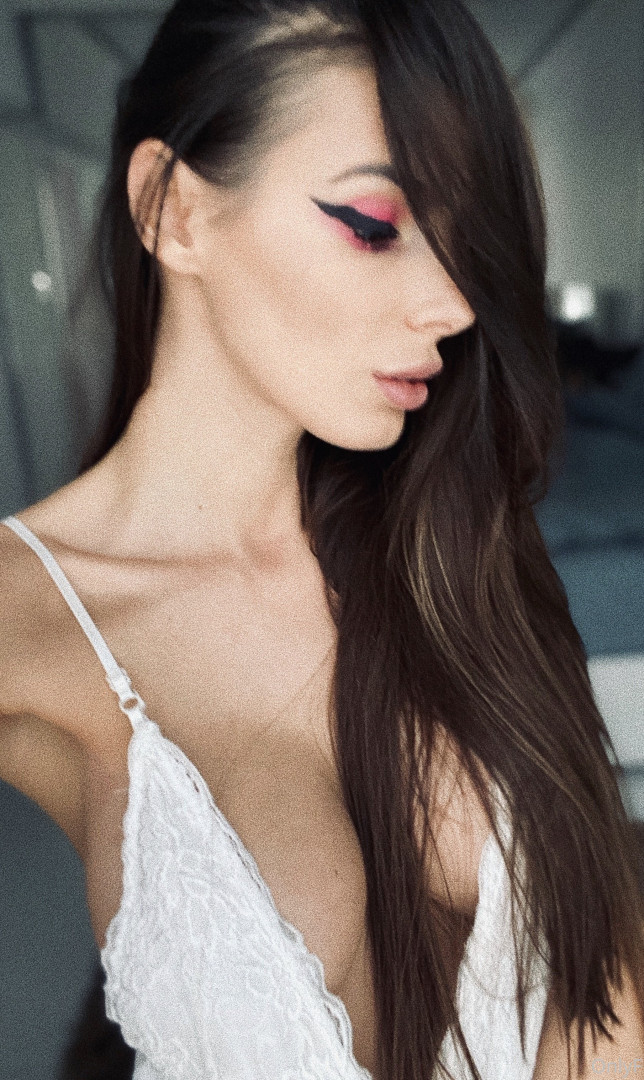 Photo by flawlesseva26 published on October 16,2023 13:40:49 - BestThots