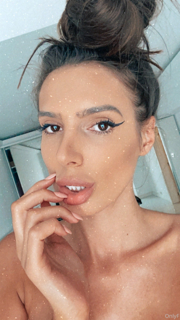 Photo by flawlesseva26 published on October 16,2023 13:52:36 - BestThots