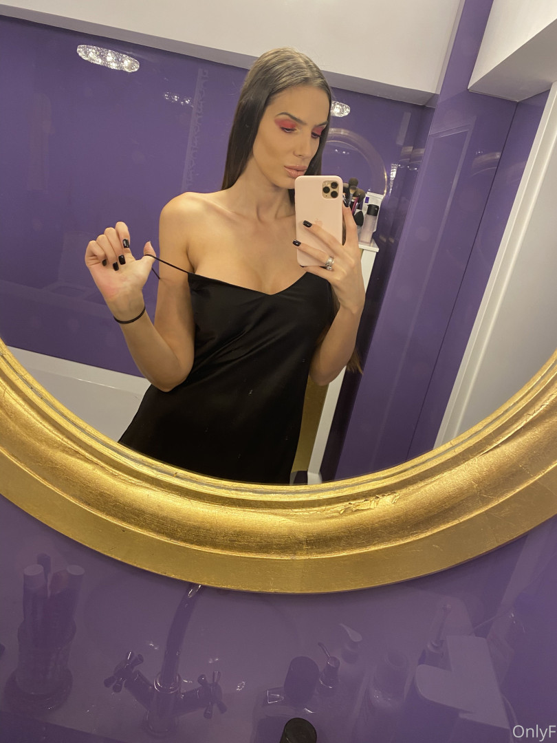 Photo by flawlesseva26 published on October 16,2023 14:17:43 - BestThots