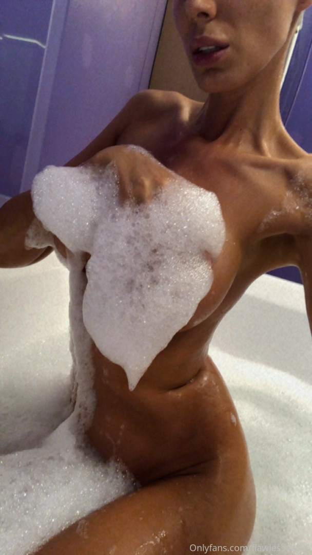 Photo by flawlesseva26 published on October 16,2023 14:37:12 - BestThots