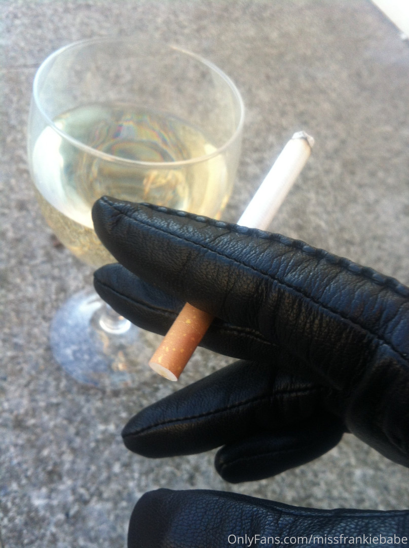 Photo by missfrankiebabe published on June 15,2023 20:56:31 - BestThots