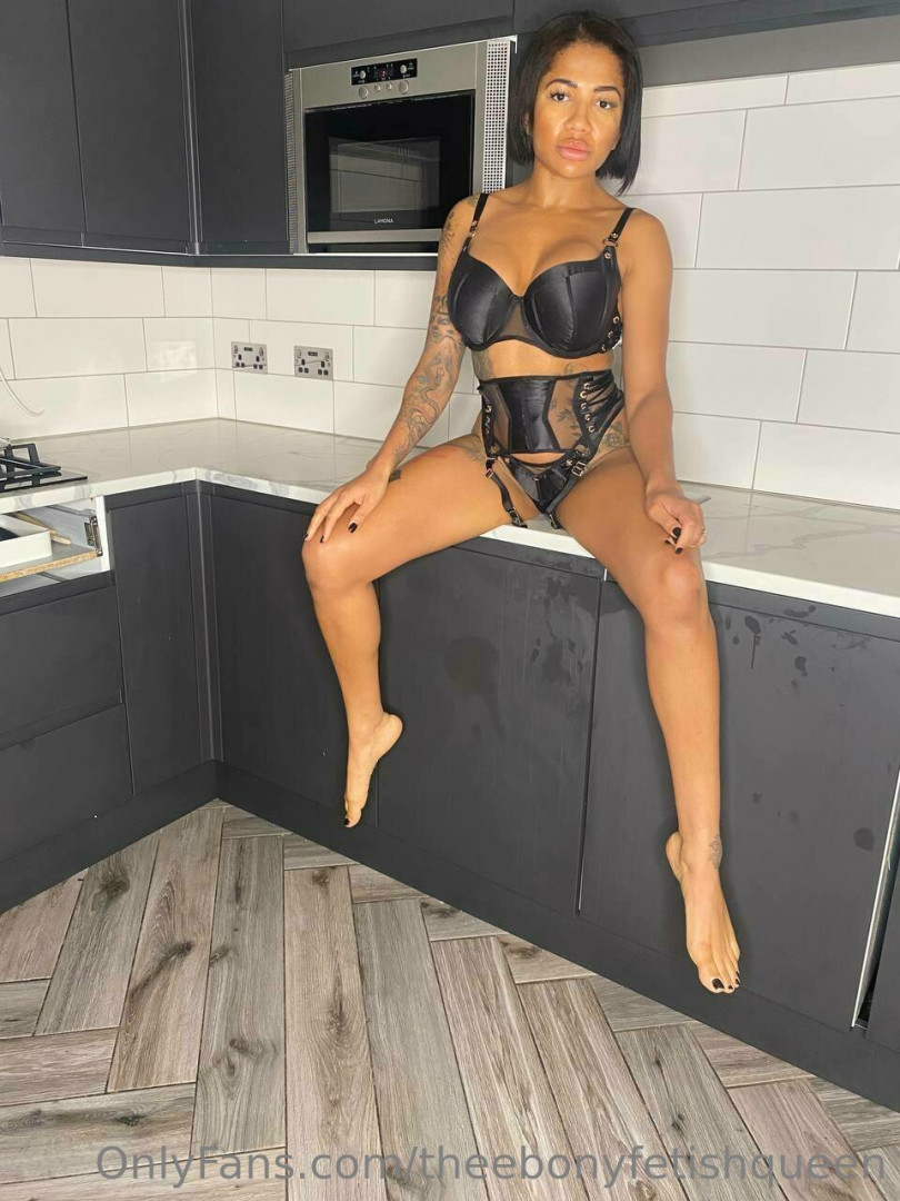 Photo by theebonyfetishqueen published on May 17,2023 01:54:19 - BestThots