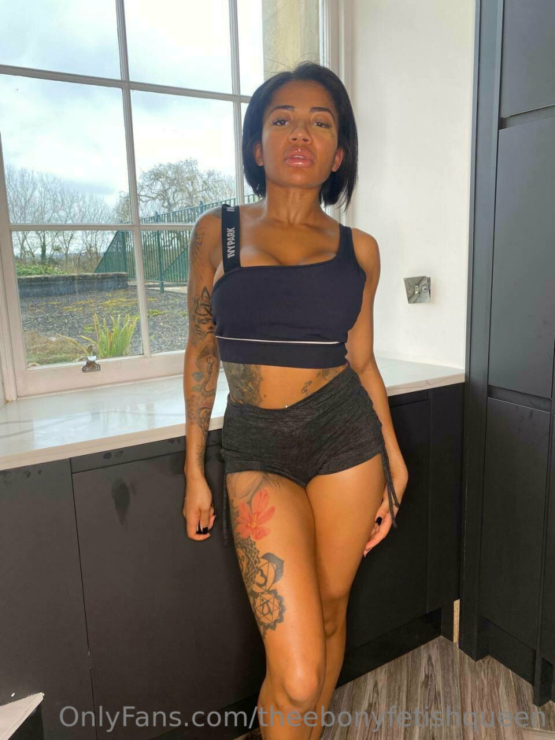 Photo by theebonyfetishqueen published on May 17,2023 01:54:22 - BestThots