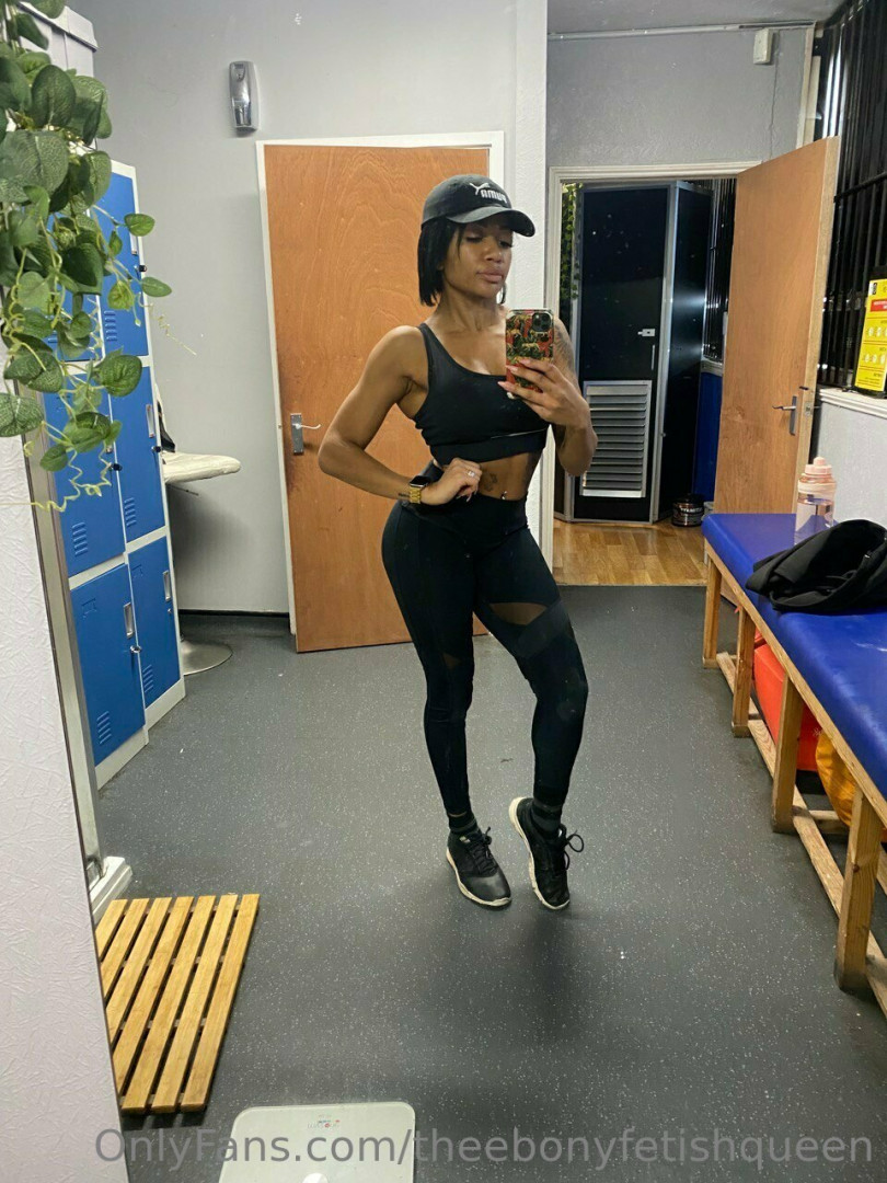 Photo by theebonyfetishqueen published on May 17,2023 01:54:45 - BestThots