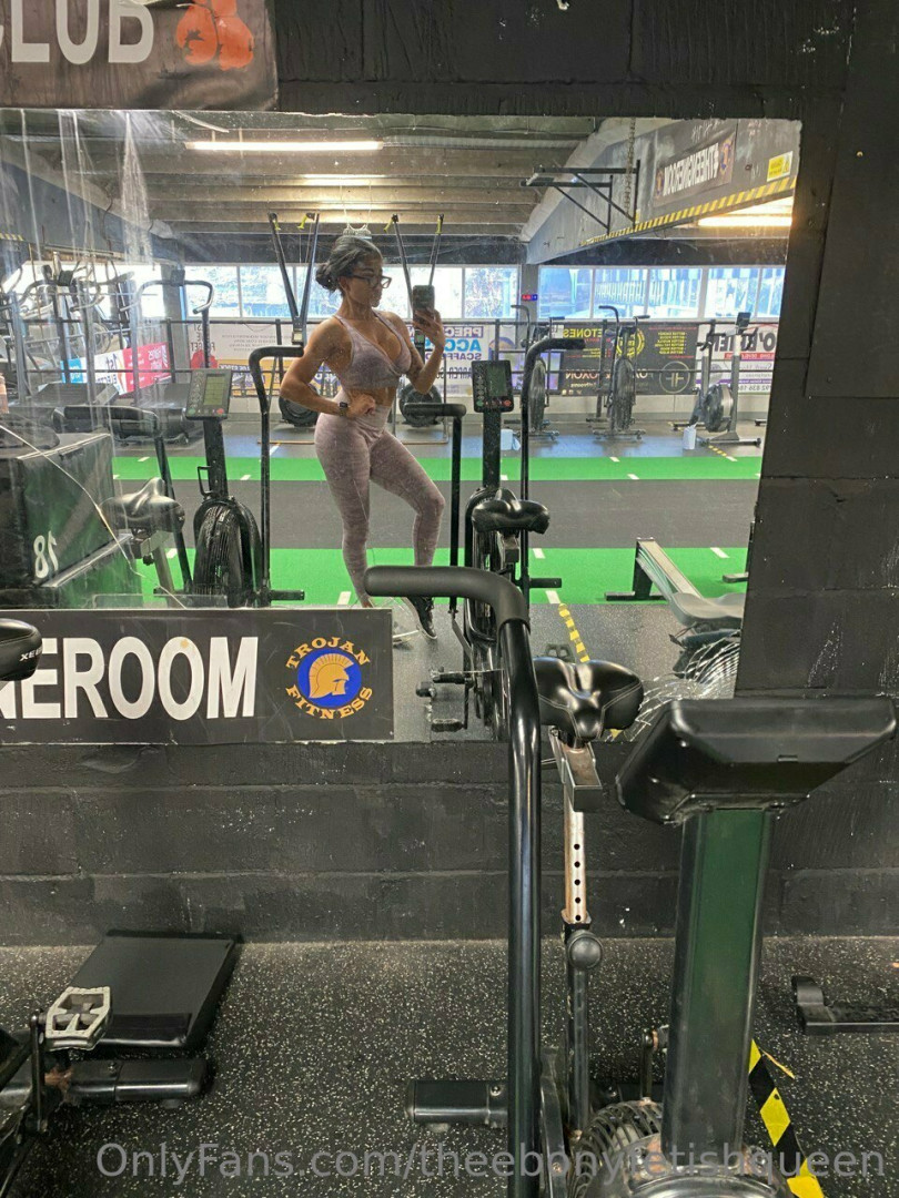 Photo by theebonyfetishqueen published on May 17,2023 01:54:47 - BestThots