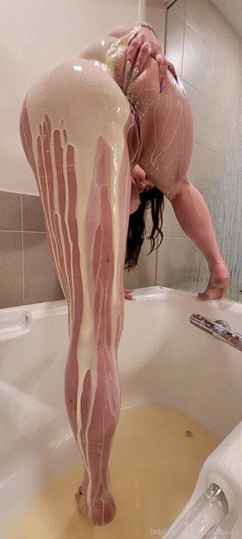 Photo by veronicablake published on May 16,2023 05:48:09 - BestThots