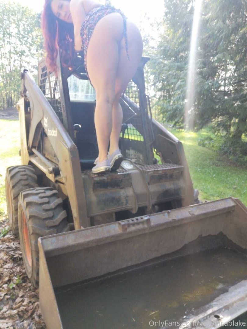 Photo by veronicablake published on May 16,2023 05:54:08 - BestThots