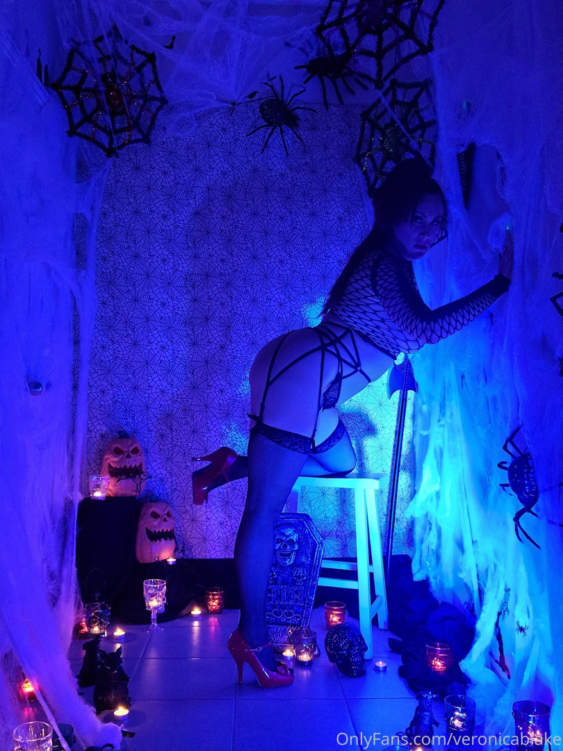 Photo by veronicablake published on May 16,2023 05:56:41 - BestThots