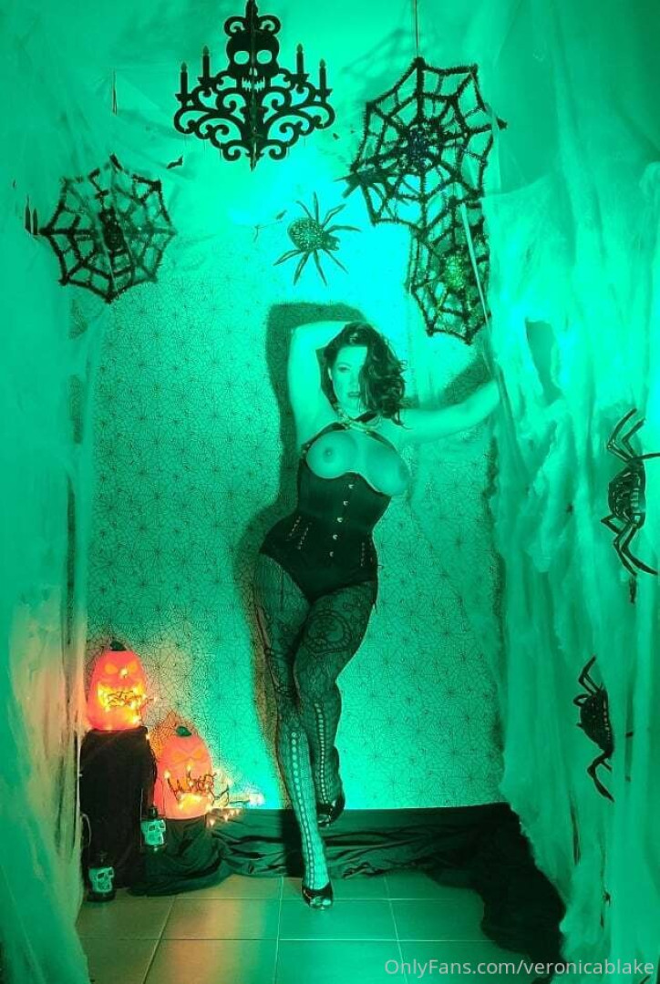 Photo by veronicablake published on May 16,2023 05:57:13 - BestThots