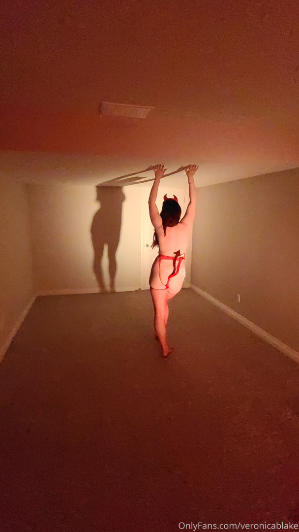 Photo by veronicablake published on May 16,2023 06:01:24 - BestThots