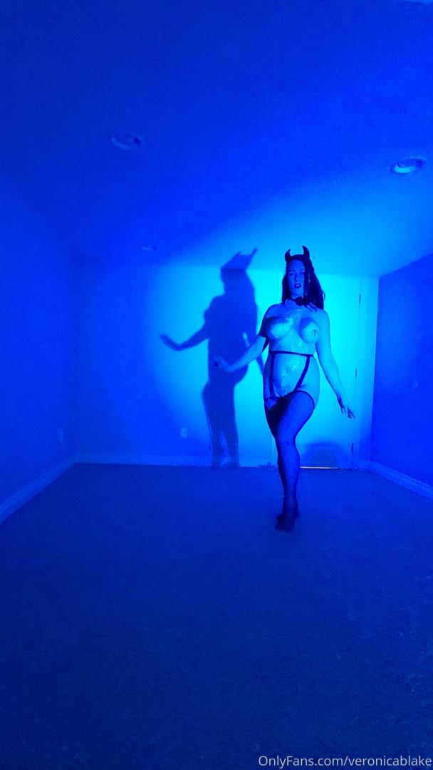 Photo by veronicablake published on May 16,2023 06:04:32 - BestThots