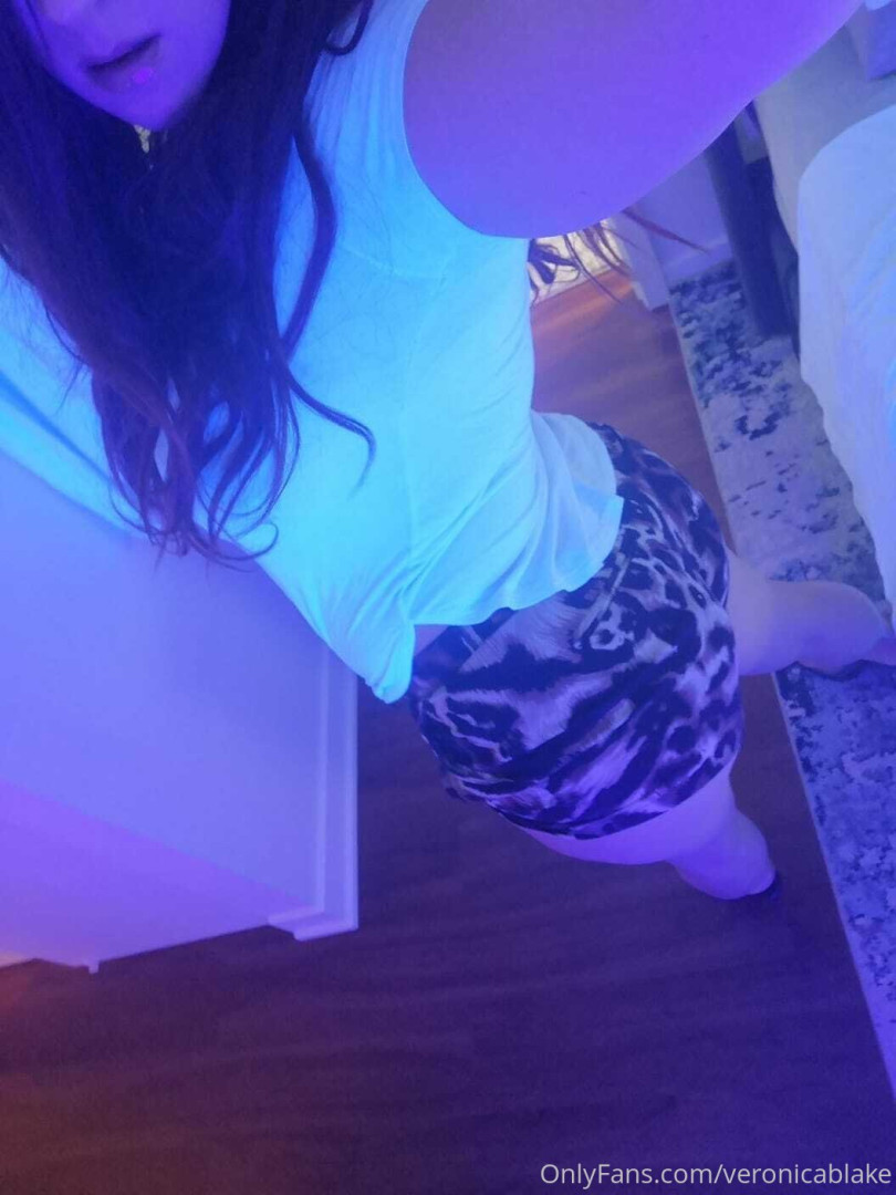 Photo by veronicablake published on May 16,2023 06:05:15 - BestThots