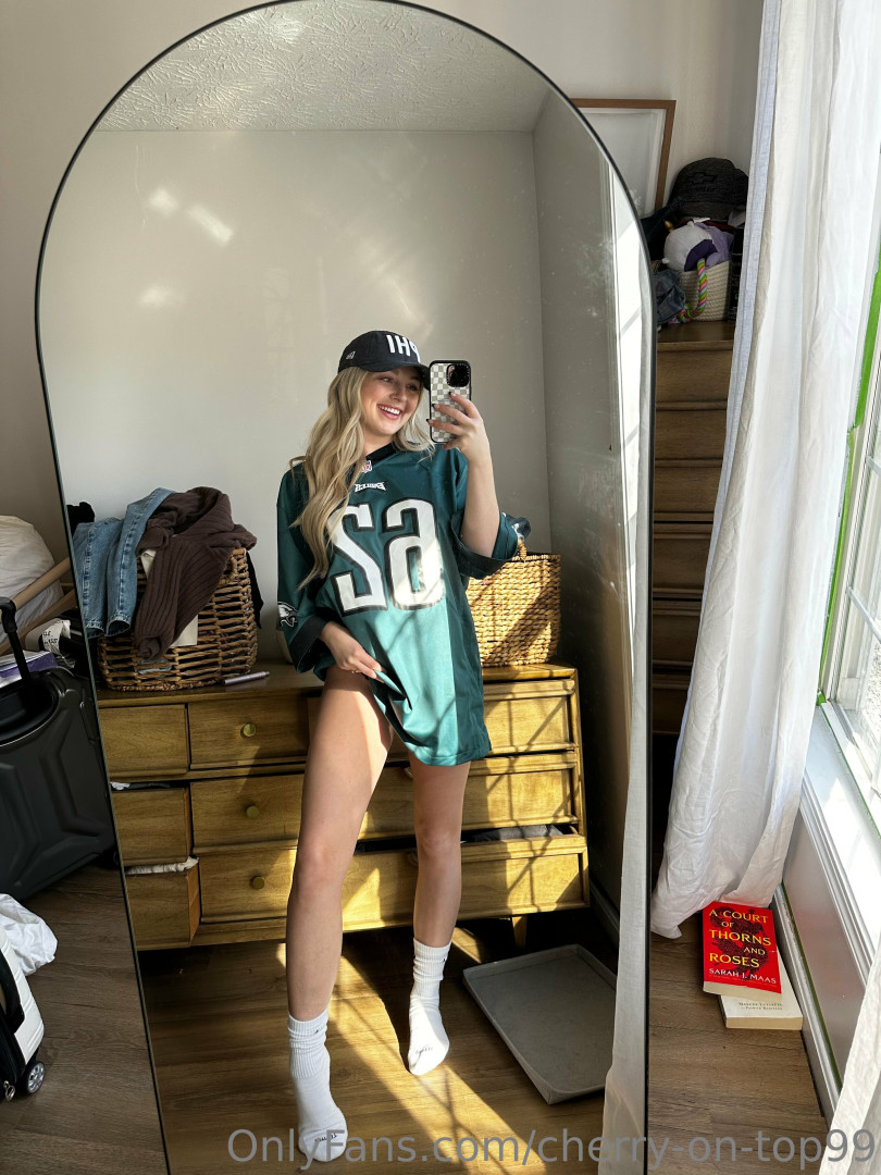 Photo by cherry-on-top99 published on January 12,2024 00:24:48 - BestThots