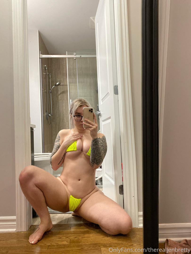 Photo by therealjenbretty published on August 11,2023 08:59:11 - BestThots