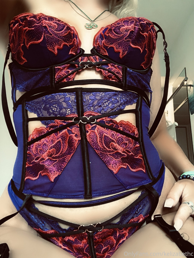 Photo by hempresskc published on October 16,2023 23:43:07 - BestThots