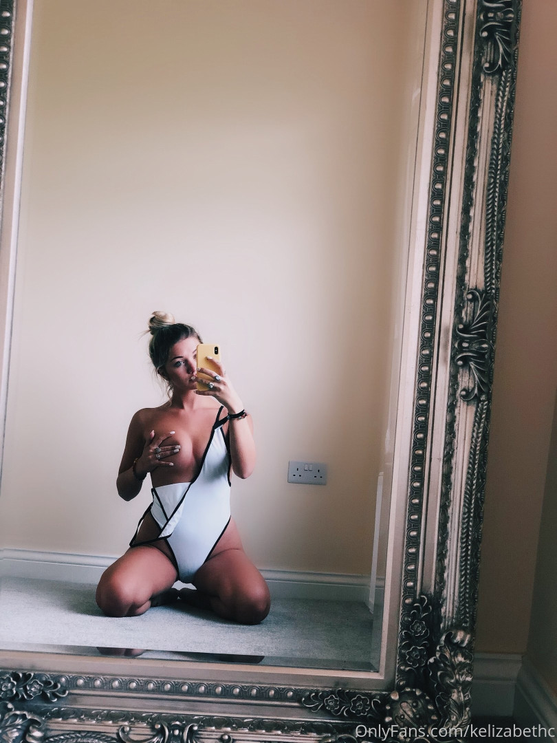 Photo by hempresskc published on October 17,2023 00:01:05 - BestThots