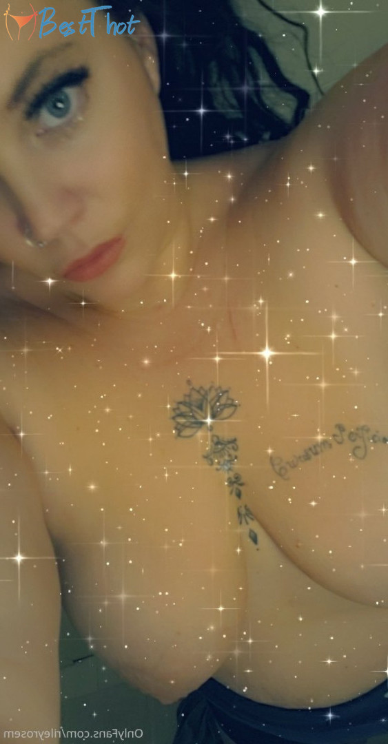 rileyrosem #9539582