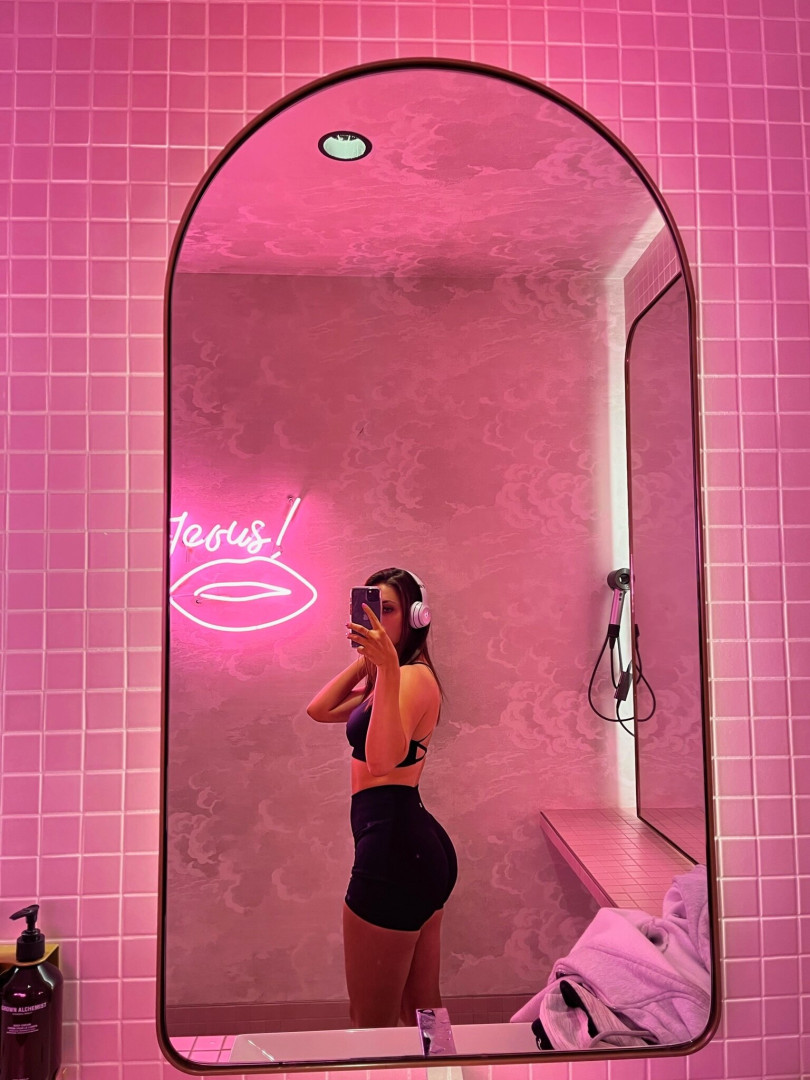 Photo by justraee published on June 27,2023 06:00:59 - BestThots