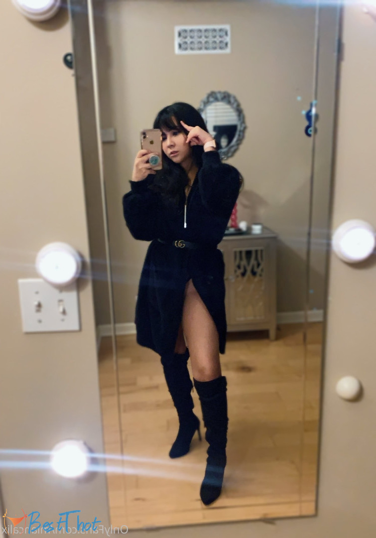Photo by onlymiah published on December 19,2024 20:08:51 - BestThots