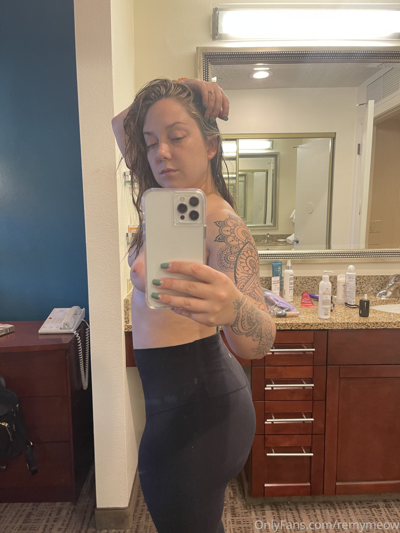 Photo by remymeow published on October 16,2023 13:50:12 - BestThots