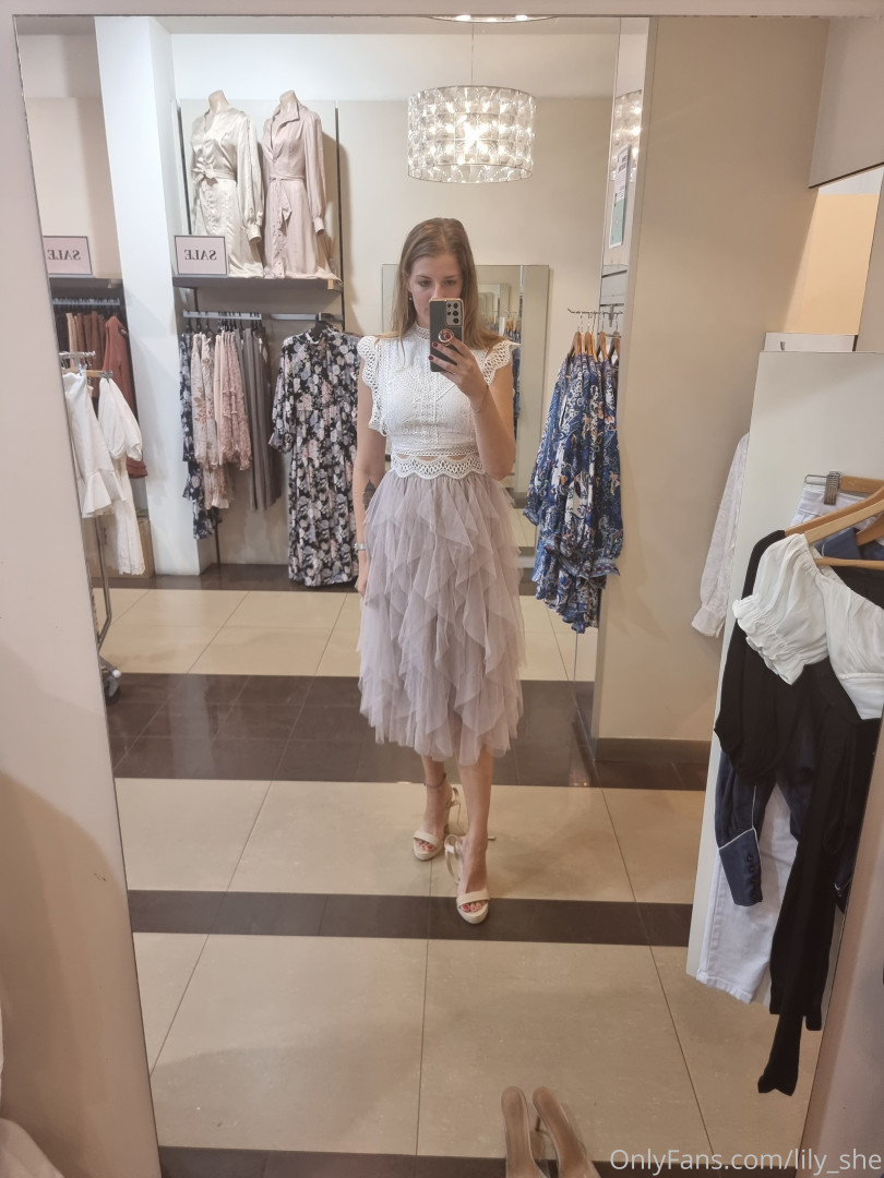 Photo by lily_she published on October 15,2023 22:56:23 - BestThots