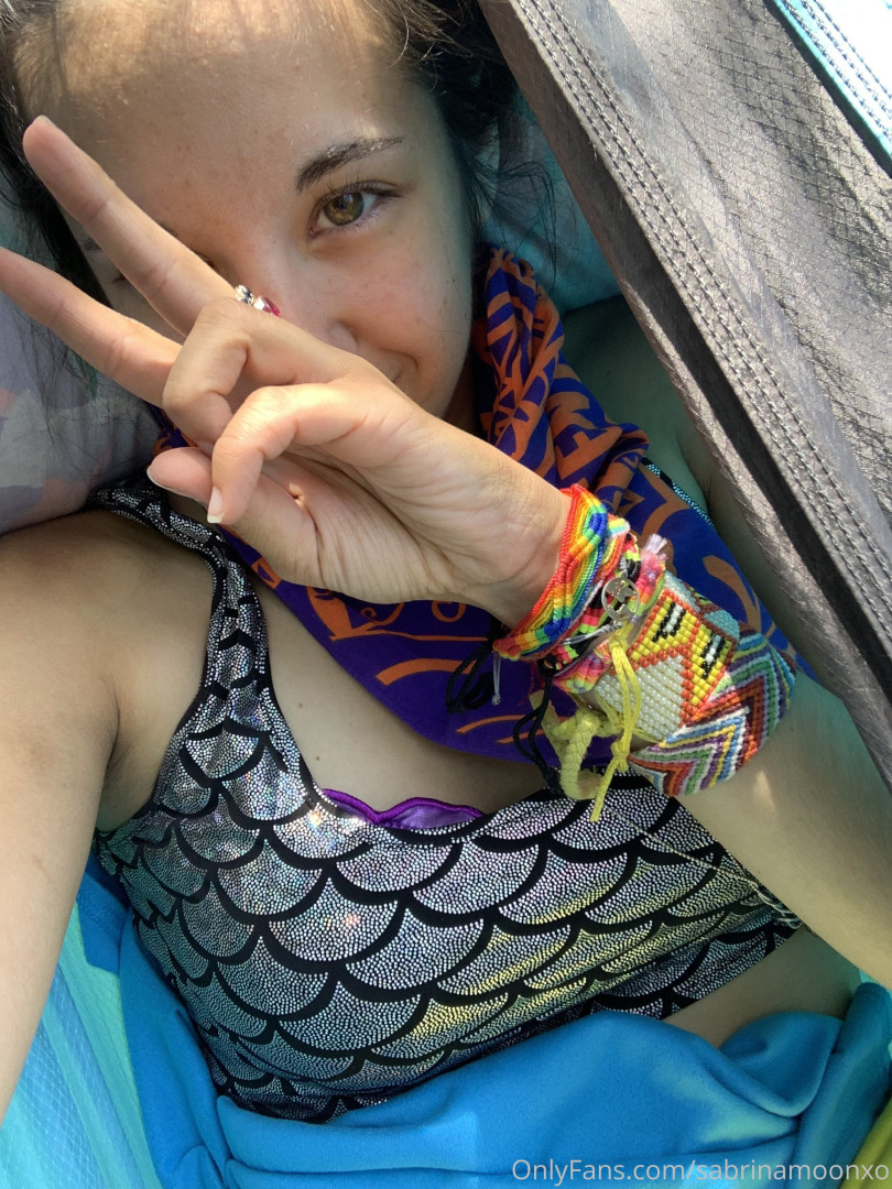 Photo by mistyray published on October 15,2023 23:00:30 - BestThots
