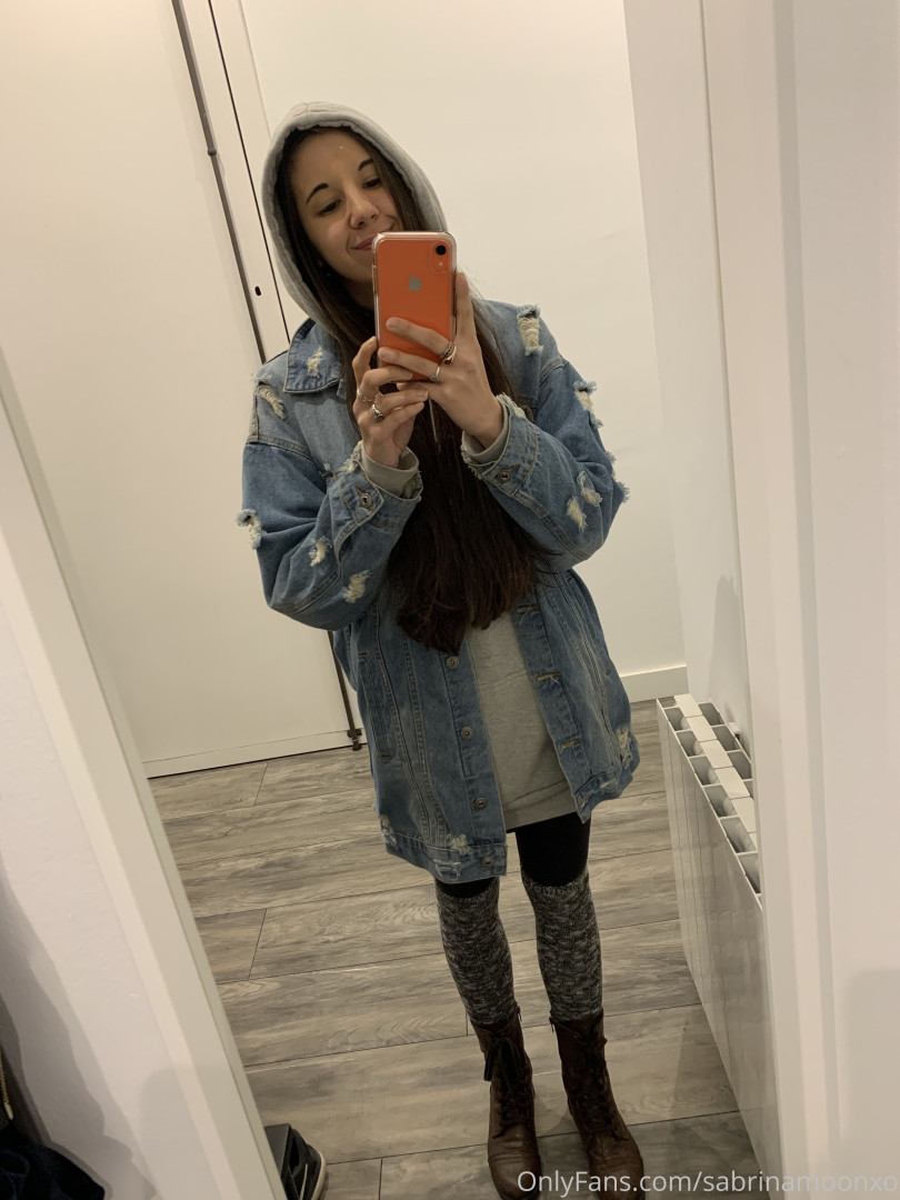 Photo by mistyray published on October 15,2023 23:06:19 - BestThots