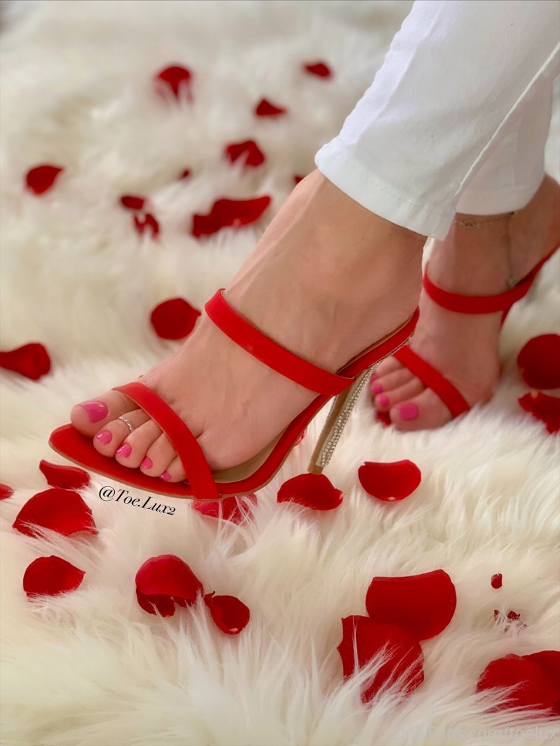 Photo by toeluxx published on May 16,2023 16:16:06 - BestThots