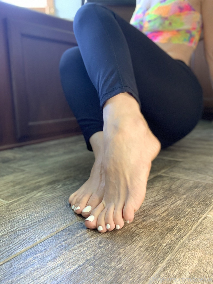 Photo by toeluxx published on May 16,2023 16:26:48 - BestThots