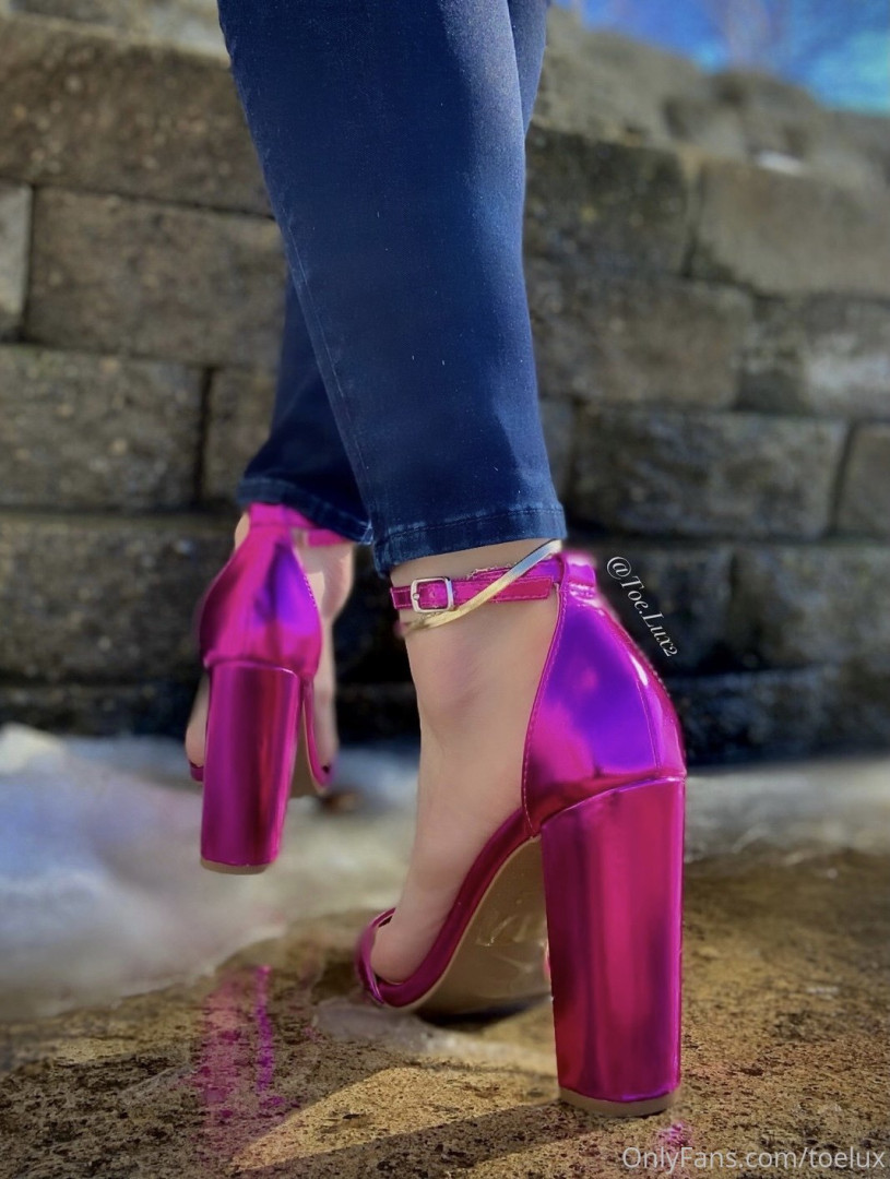 Photo by toeluxx published on May 16,2023 16:27:18 - BestThots