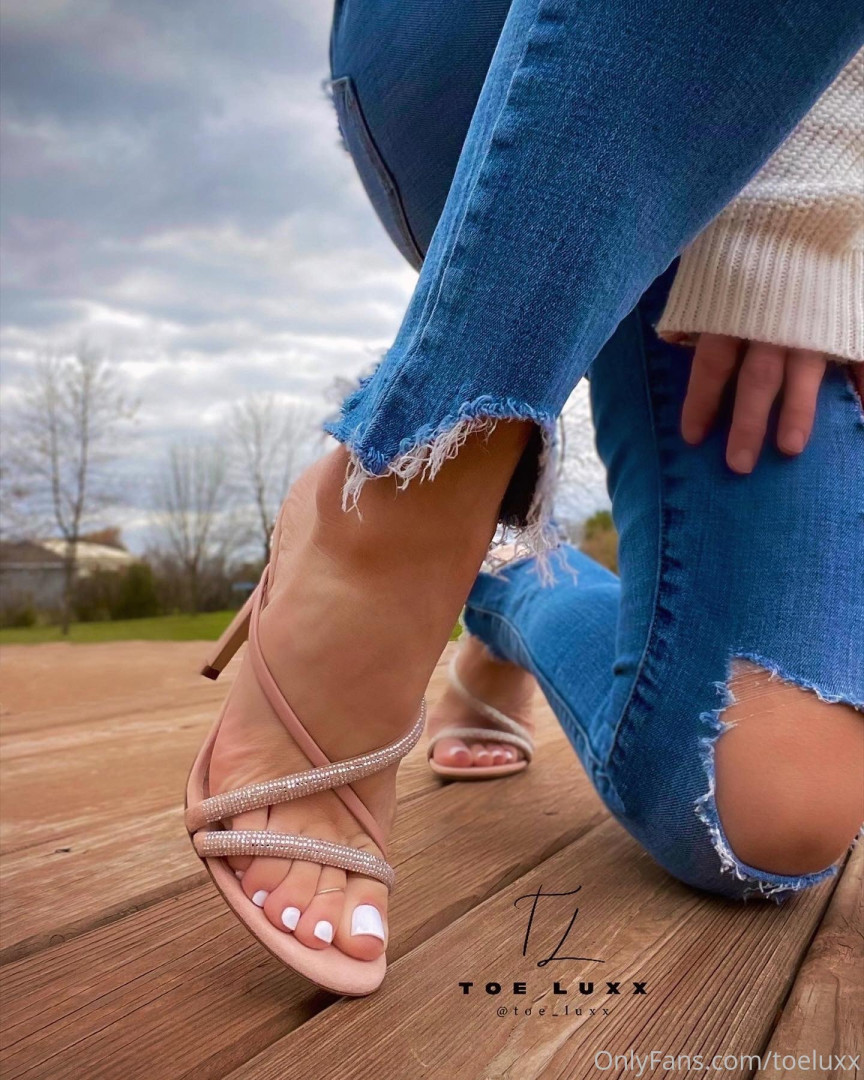 Photo by toeluxx published on May 16,2023 16:29:52 - BestThots