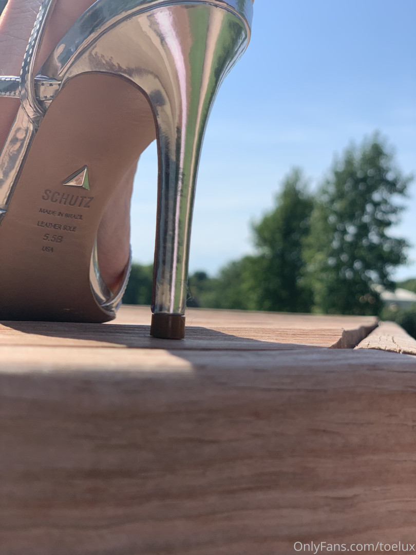 Photo by toeluxx published on May 16,2023 16:30:06 - BestThots