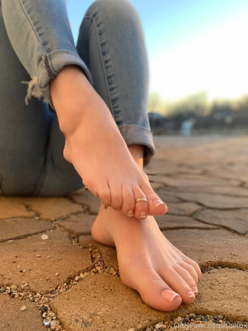 Photo by toeluxx published on May 16,2023 16:30:39 - BestThots