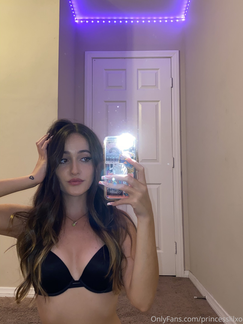 Photo by princesslilxo published on October 16,2023 06:20:08 - BestThots